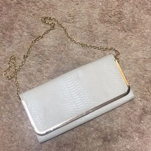 Aldo Clutch